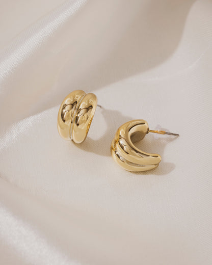 Double trouble layered huggies / gold  | 18KT Gold Plated 