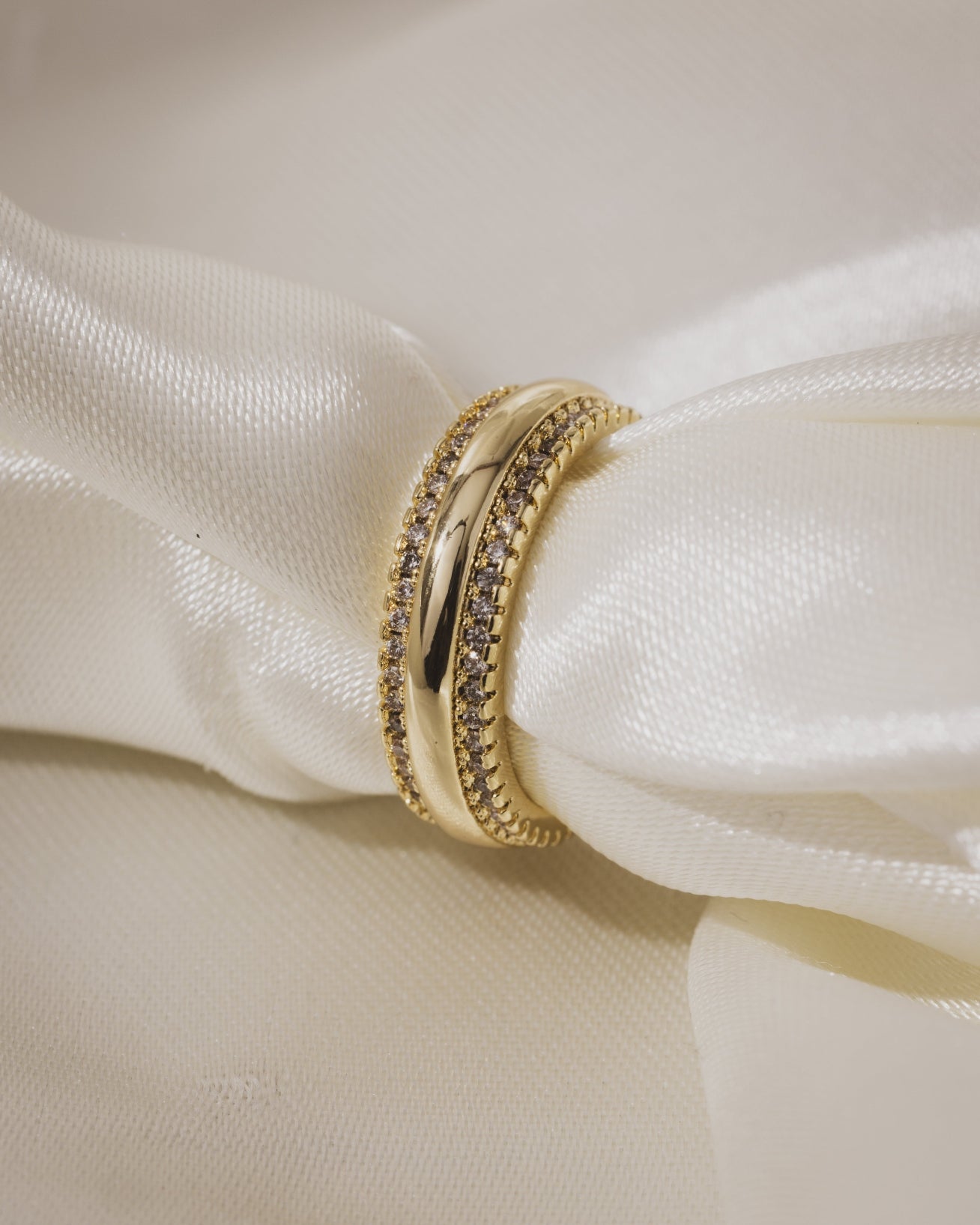 Aubrey Vintage Classic band  | 18KT Gold Plated 