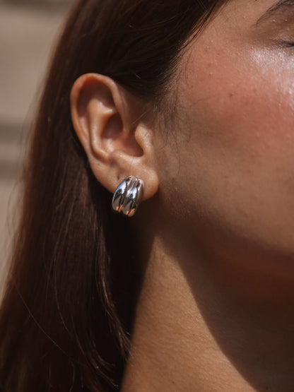 Double trouble layered huggies / silver